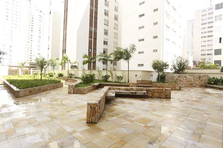 Apartamento para alugar com 74m², 3 quartos e sem vagaEntrada