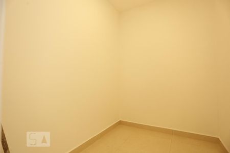 Apartamento para alugar com 74m², 3 quartos e sem vagaQuarto de Serviços