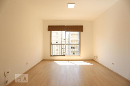 Apartamento para alugar com 74m², 3 quartos e sem vagaSala