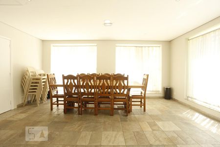 Apartamento para alugar com 74m², 3 quartos e sem vagaSalão de Festas