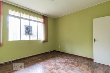 Dormitório de apartamento para alugar com 1 quarto, 40m² em Santa Cecília, Porto Alegre