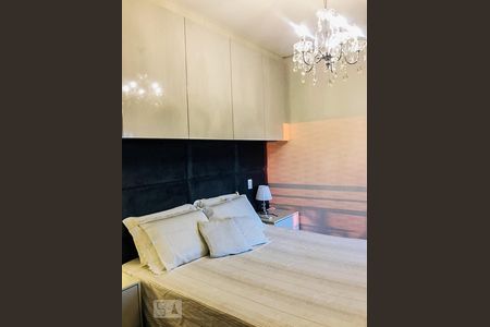 Apartamento à venda com 93m², 3 quartos e 2 vagasQuarto
