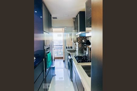 Apartamento à venda com 93m², 3 quartos e 2 vagasCozinha