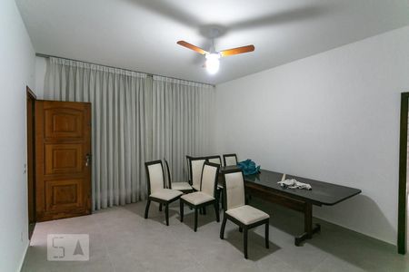 Casa para alugar com 3 quartos, 184m² em Graça, Belo Horizonte