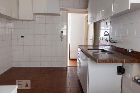 Apartamento para alugar com 111m², 3 quartos e 1 vagaCozinha
