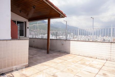 Apartamento à venda com 150m², 3 quartos e 2 vagas Apartamento à venda com 150m², 3 quartos e 2 vagasÁrea Externa