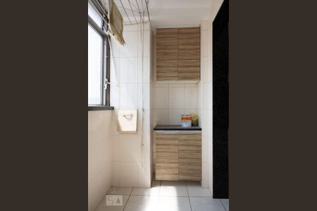 Apartamento à venda com 150m², 3 quartos e 2 vagas Apartamento à venda com 150m², 3 quartos e 2 vagasÁrea