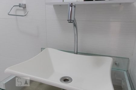 Apartamento para alugar com 52m², 2 quartos e sem vagaBanheiro