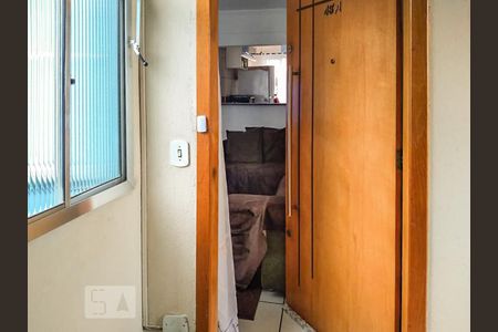 Corredor de apartamento à venda com 2 quartos, 50m² em Fazenda da Juta, São Paulo