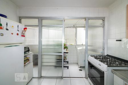 Apartamento à venda com 92m², 2 quartos e sem vaga Apartamento à venda com 92m², 2 quartos e sem vagaCozinha