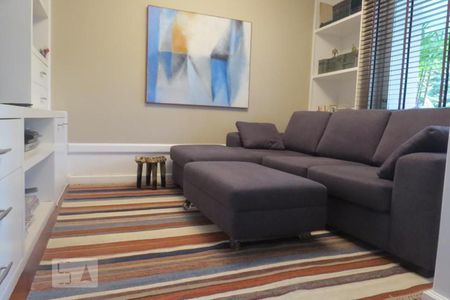 Apartamento à venda com 220m², 3 quartos e 2 vagas Apartamento à venda com 220m², 3 quartos e 2 vagassala