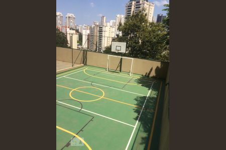 Apartamento à venda com 220m², 3 quartos e 2 vagas Apartamento à venda com 220m², 3 quartos e 2 vagasquadra