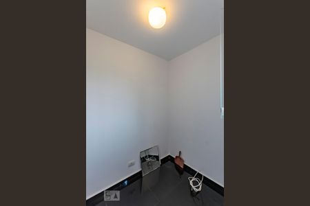 Quarto de serviço de apartamento para alugar com 2 quartos, 68m² em Cambuci, São Paulo