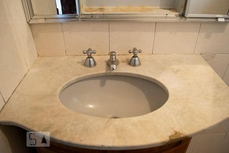 Casa para alugar com 50m², 2 quartos e sem vaga Casa para alugar com 50m², 2 quartos e sem vagaBANHEIRO