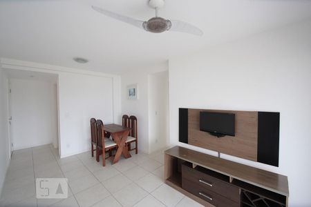 Sala de apartamento à venda com 2 quartos, 70m² em Recreio dos Bandeirantes, Rio de Janeiro