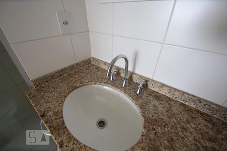 Banheiro de apartamento para alugar com 2 quartos, 70m² em Recreio dos Bandeirantes, Rio de Janeiro