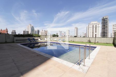 Apartamento à venda com 330m², 3 quartos e 4 vagas Apartamento à venda com 330m², 3 quartos e 4 vagasPiscina
