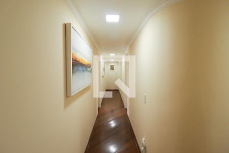 Apartamento à venda com 330m², 3 quartos e 4 vagas Apartamento à venda com 330m², 3 quartos e 4 vagasCorredor