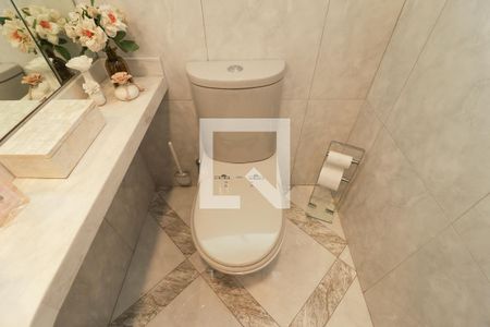 Apartamento à venda com 330m², 3 quartos e 4 vagas Apartamento à venda com 330m², 3 quartos e 4 vagasLavabo