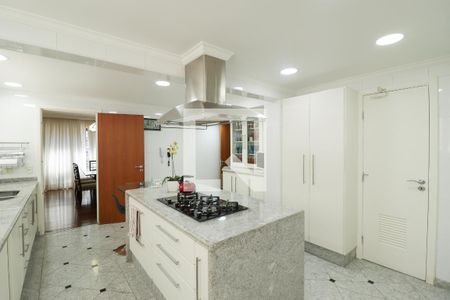 Apartamento à venda com 330m², 3 quartos e 4 vagas Apartamento à venda com 330m², 3 quartos e 4 vagasCozinha