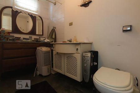 Casa à venda com 224m², 4 quartos e 3 vagas Casa à venda com 224m², 4 quartos e 3 vagasBanheiro - Escritório