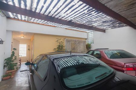 Casa à venda com 224m², 4 quartos e 3 vagas Casa à venda com 224m², 4 quartos e 3 vagasGaragem