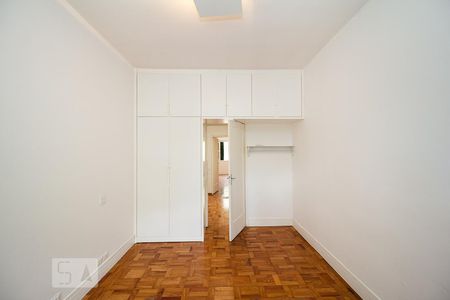 Casa à venda com 180m², 3 quartos e 2 vagasSegundo dormitório