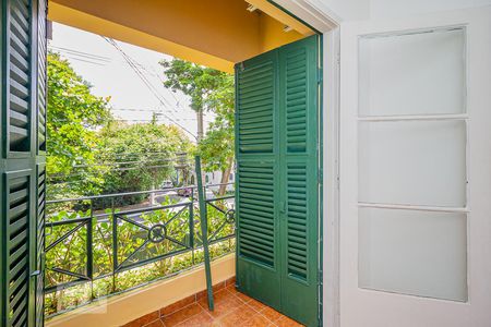 Casa à venda com 180m², 3 quartos e 2 vagasTerceiro dormitório