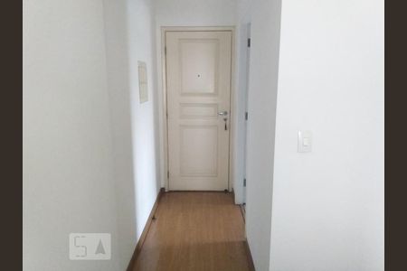 Entrada de apartamento à venda com 3 quartos, 82m² em Vila Romana, São Paulo
