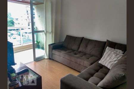 Apartamento à venda com 82m², 3 quartos e 1 vaga Apartamento à venda com 82m², 3 quartos e 1 vagaSala