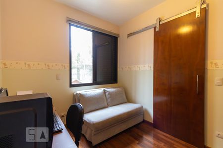 Apartamento à venda com 100m², 2 quartos e 3 vagasQuarto 2