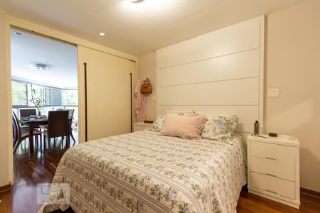 Apartamento à venda com 100m², 2 quartos e 3 vagasSuíte