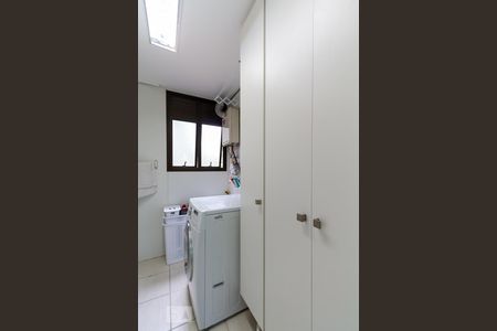 Apartamento à venda com 100m², 2 quartos e 3 vagasÁrea de serviço