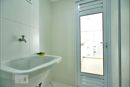Apartamento para alugar com 80m², 2 quartos e 1 vagaÁrea de Serviço