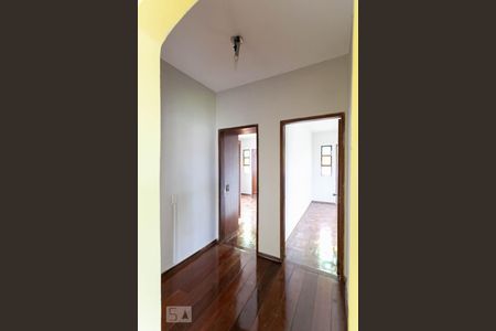 Apartamento à venda com 120m², 3 quartos e 1 vagaCorredor