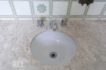 Apartamento à venda com 120m², 3 quartos e 1 vagaBanheiro Social - Pia