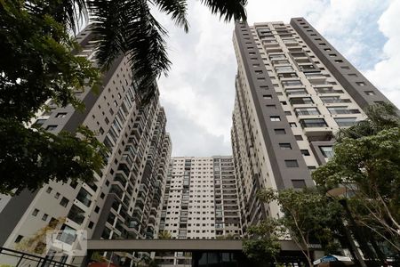 Apartamento para alugar com 40m², 1 quarto e 1 vaga Apartamento para alugar com 40m², 1 quarto e 1 vagaFachada