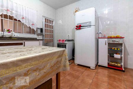 Casa à venda com 250m², 4 quartos e 2 vagas Casa à venda com 250m², 4 quartos e 2 vagasCozinha