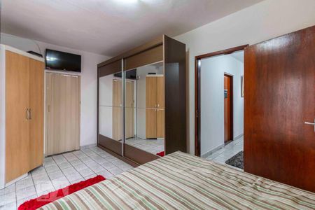 Casa à venda com 250m², 4 quartos e 2 vagas Casa à venda com 250m², 4 quartos e 2 vagasQuarto 1 - Suite