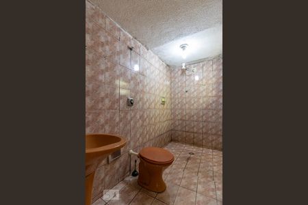 Banheiro de casa para alugar com 1 quarto, 30m² em Vila São Miguel, Barueri