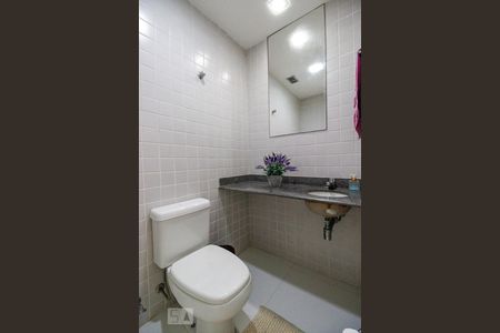 Apartamento à venda com 90m², 2 quartos e 2 vagasLavabo