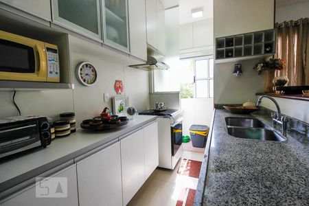 Apartamento à venda com 90m², 2 quartos e 2 vagasCozinha