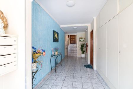 Apartamento à venda com 61m², 2 quartos e 1 vagaHall de entrada do bloco