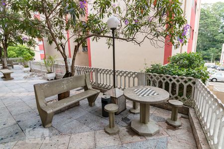 Apartamento à venda com 61m², 2 quartos e 1 vagaÁrea de convivência