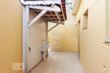 Casa para alugar com 60m², 1 quarto e sem vagaÁrea de serviço e Quintal 