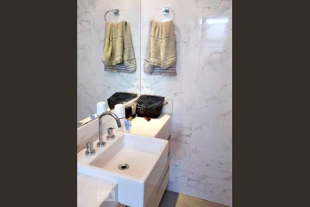 Banheiro do Quarto 1 de apartamento à venda com 3 quartos, 82m² em Santa Terezinha, São Bernardo do Campo