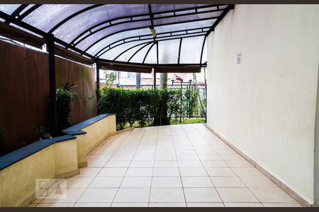 Apartamento à venda com 65m², 3 quartos e 1 vaga Apartamento à venda com 65m², 3 quartos e 1 vagaÁrea comum - Salão de festas