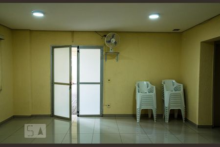 Apartamento à venda com 65m², 3 quartos e 1 vaga Apartamento à venda com 65m², 3 quartos e 1 vagaÁrea comum - Salão de festas
