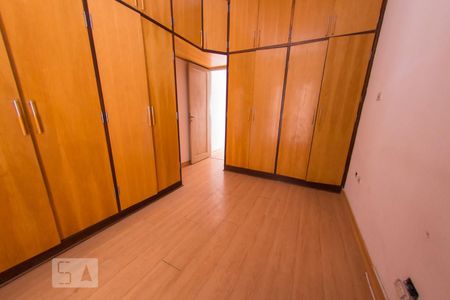 Quarto de casa à venda com 2 quartos, 100m² em Pinheiros, São Paulo