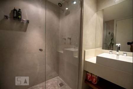 Apartamento à venda com 80m², 2 quartos e 1 vagaBanheiro da Suíte 2